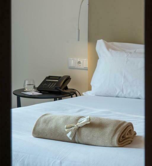 غرفة عائلية مطلّة علي الحديقة, Aroeira Lisbon Hotel   Sea & Golf