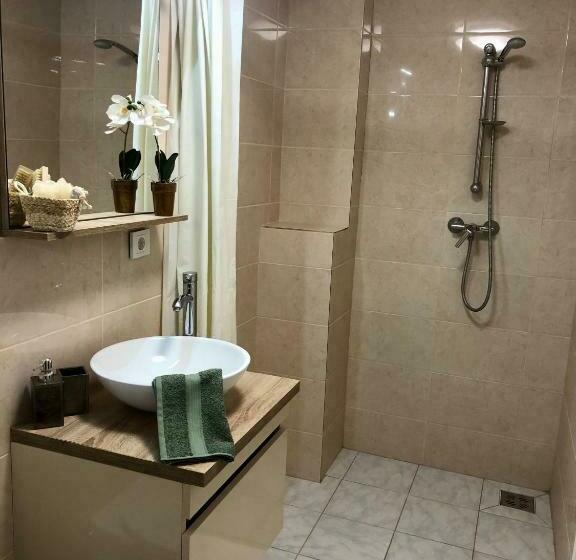 デラックスルーム, Alenso Guesthouse