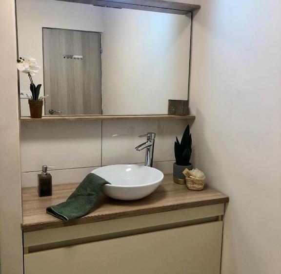 デラックストリプルルーム, Alenso Guesthouse