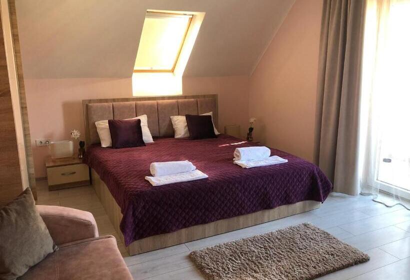 デラックストリプルルーム, Alenso Guesthouse