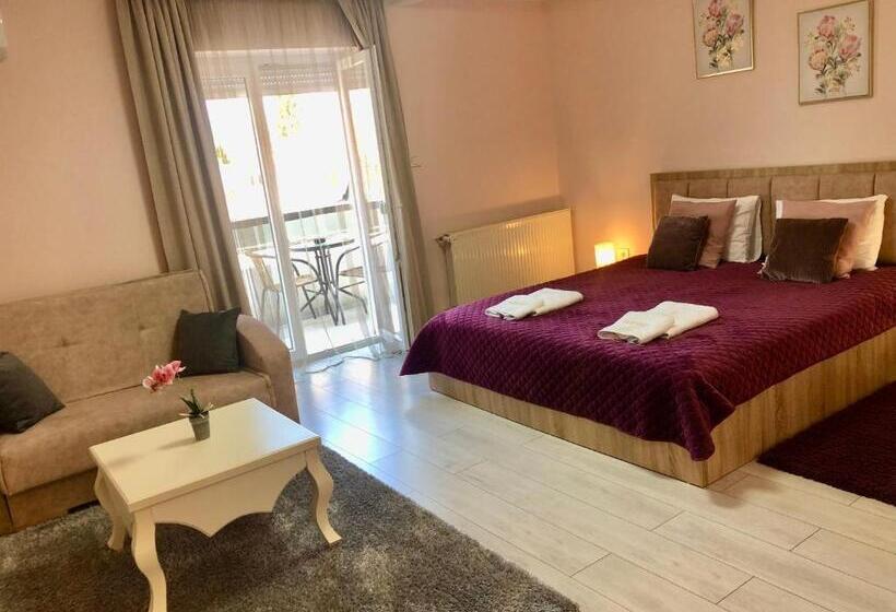 デラックストリプルルーム, Alenso Guesthouse