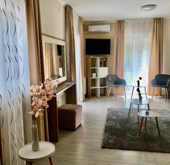 バルコニー付スイート, Alenso Guesthouse