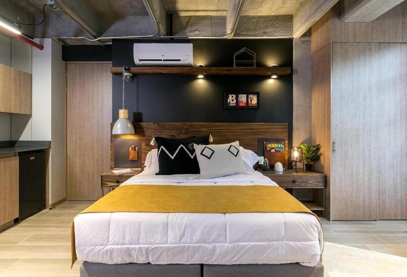 إستوديو ديلوكس, Factory Lofts