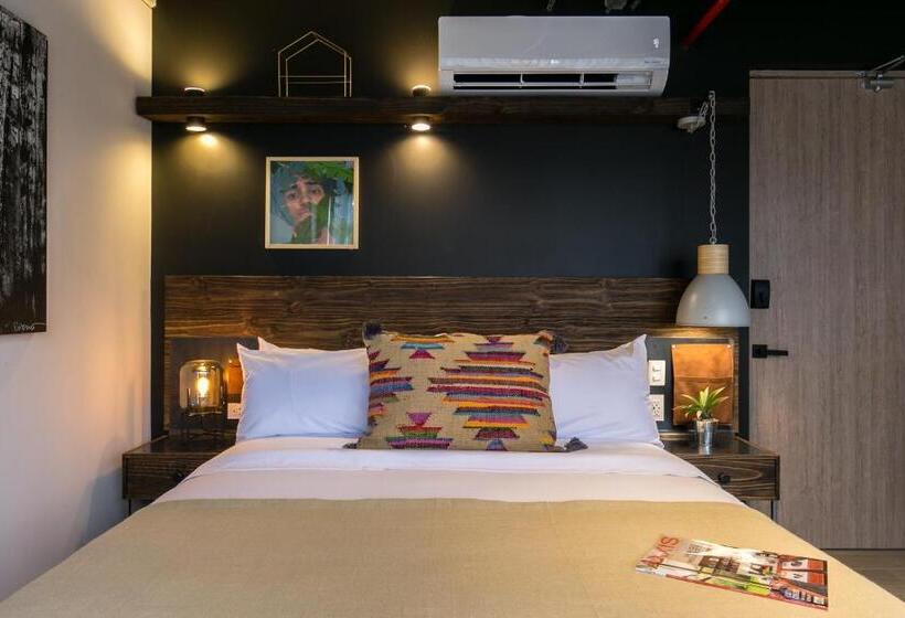 إستوديو قياسى سرير كينج, Factory Lofts