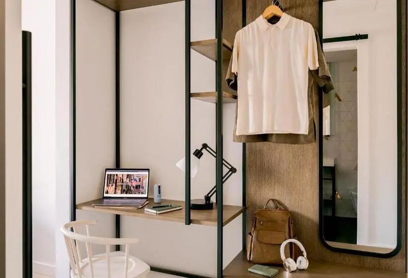 اتاق سوپریور با تخت بزرگ, Sonder 907 Main
