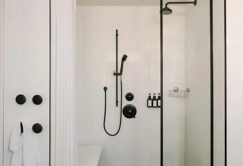 اتاق استاندارد, Sonder 907 Main