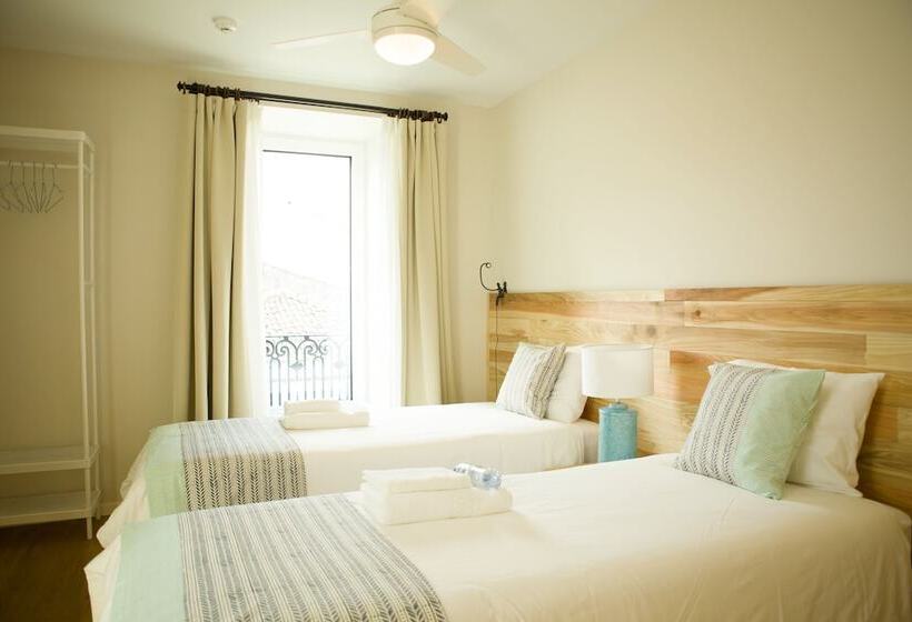 Номер Стандарт, The Holy Cow Hostel & Suites