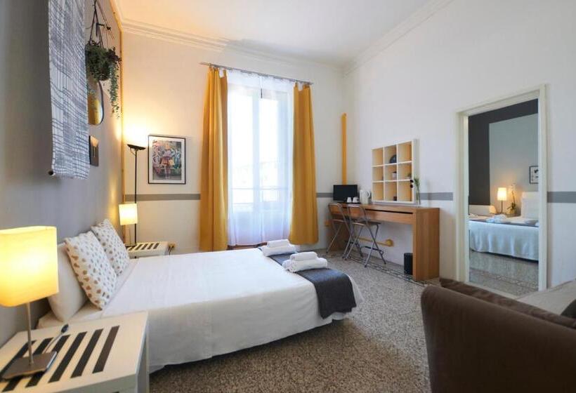 اتاق لوکس چهار تخته, B&b In Centro