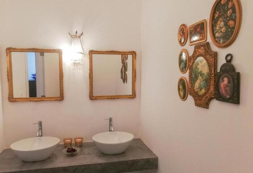 جناح, Casa Brazao Mira