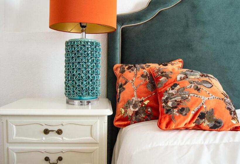 جناح, Casa Brazao Mira