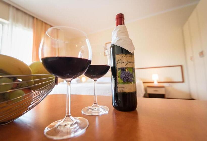 Triple Room Sea View, Agava