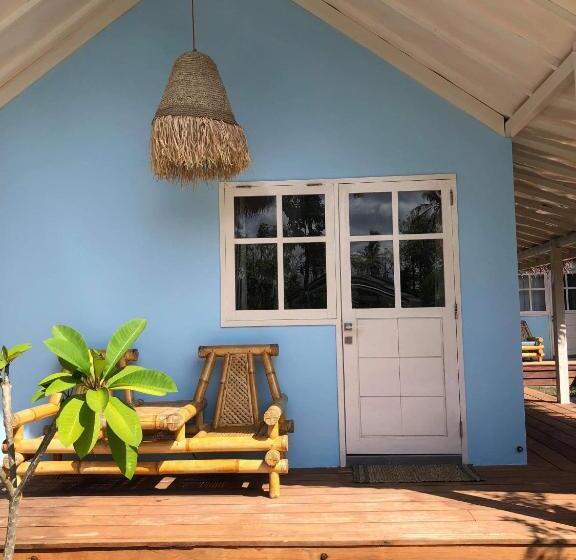 스탠다드 방갈로, Captain Goodtimes