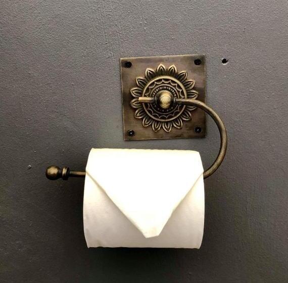 디럭스 룸, Captain Goodtimes