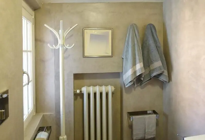 スタンダードルーム, Palazzo Arrivabene B&b