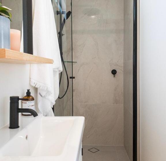 Хижина, Little Palm Cabins