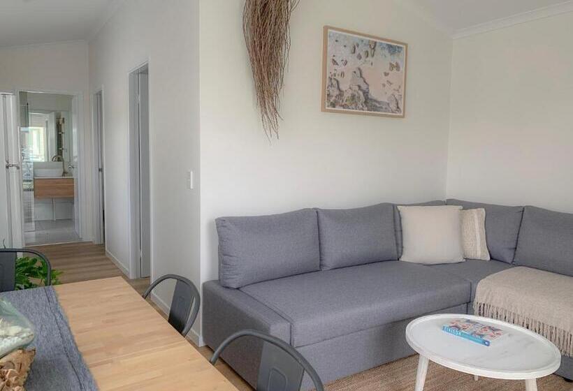 Апартаменты 2 Спальни, Little Palm Cabins