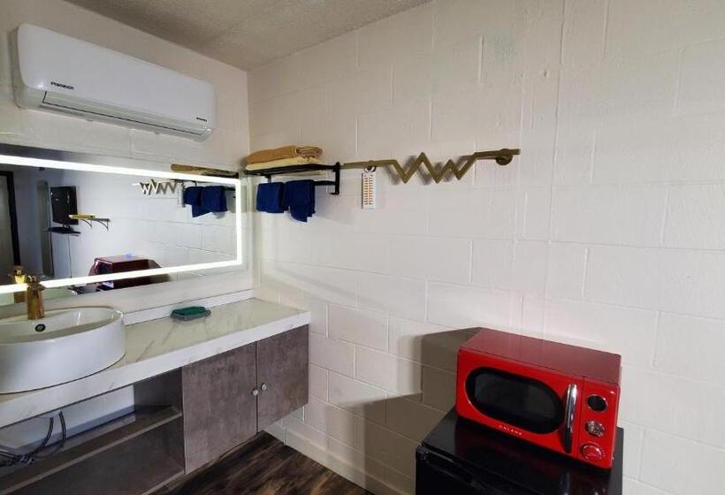 スタンダードルーム, American Inn