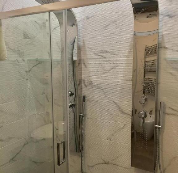 חדר קלאסי לשלושה, Il Viaggiatore Via Piave