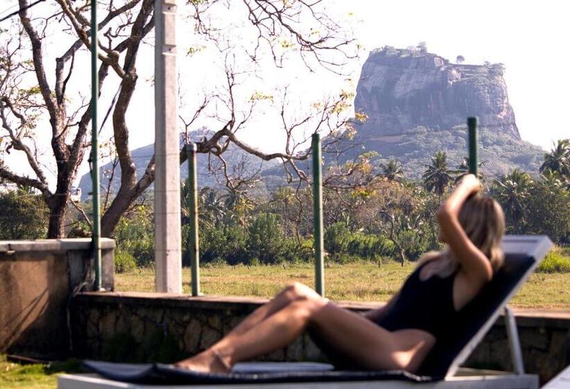 Семейный Номер, Royal Rock Sigiriya