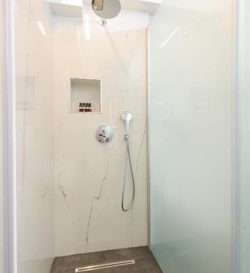 자쿠지 스위트, Ertan Otel