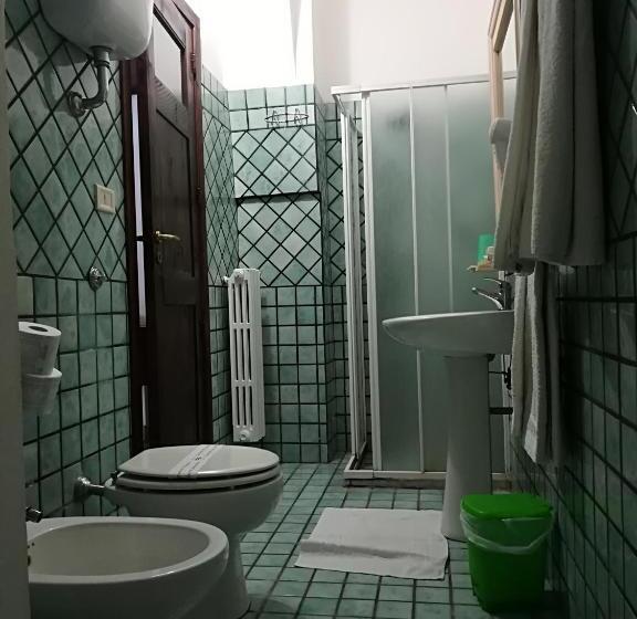 Четырехместный Номер Стандарт Вид на Сад, Agriturismo Torrevecchia