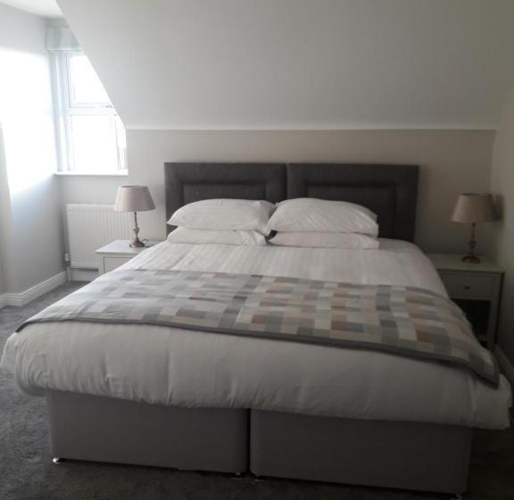 ファミリールーム, Dubhlinn House