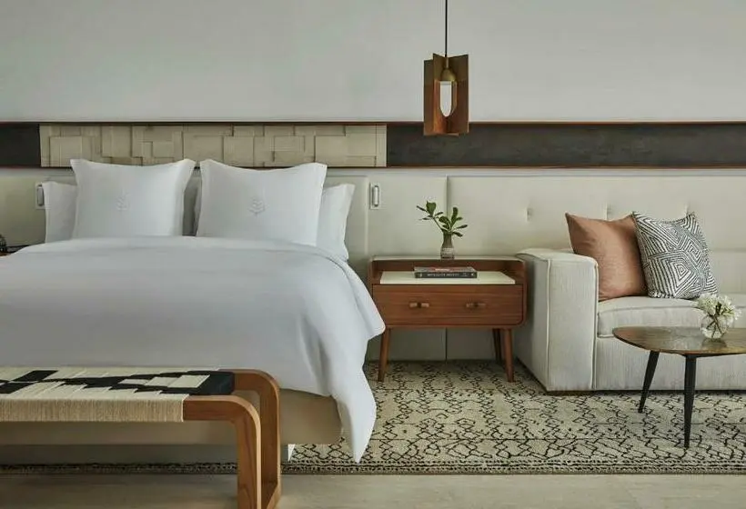 キングサイズベッドのスタンダードルーム, Four Seasons Resort Los Cabos