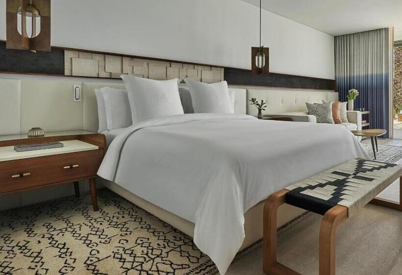 带大床的标准间, Four Seasons Resort Los Cabos