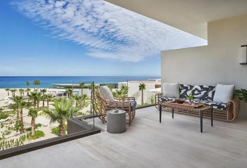 キングサイズベッドのスタンダードルーム, Four Seasons Resort Los Cabos
