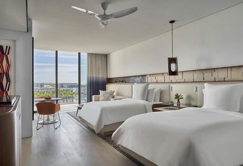 带2个双人床的标准工作室, Four Seasons Resort Los Cabos