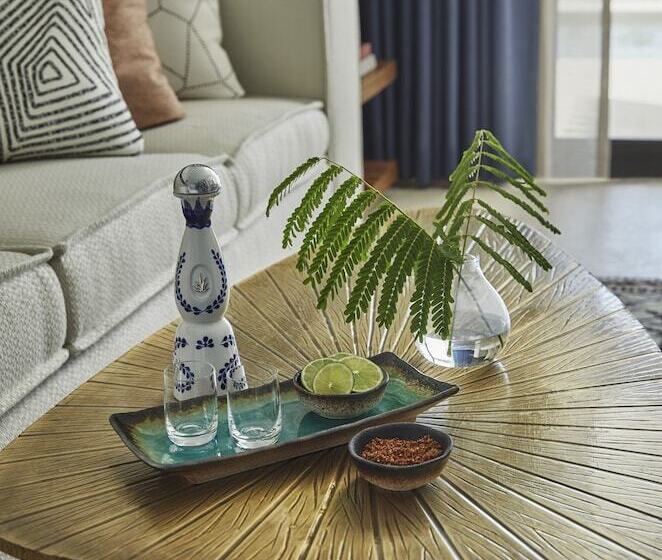 带海景的带双人床的标准间, Four Seasons Resort Los Cabos