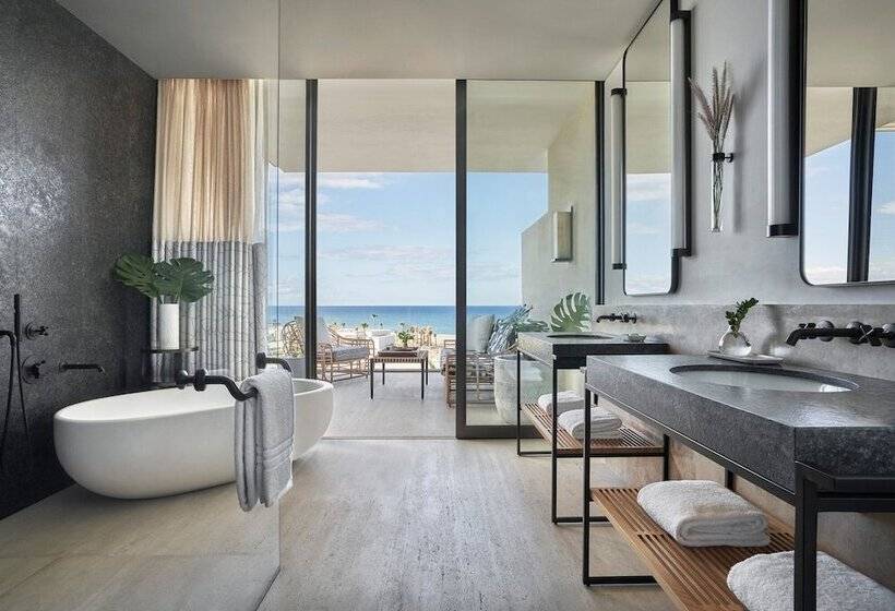 带海景的带双人床的标准间, Four Seasons Resort Los Cabos