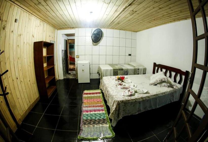 经济型三人房间, Pousada Canto Da Sereia