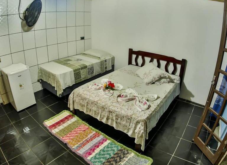 经济型三人房间, Pousada Canto Da Sereia