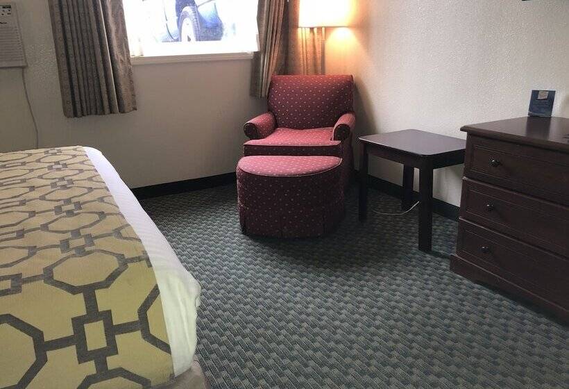 غرفه قياسيه سريرين مزدوجين, Baymont By Wyndham Kokomo