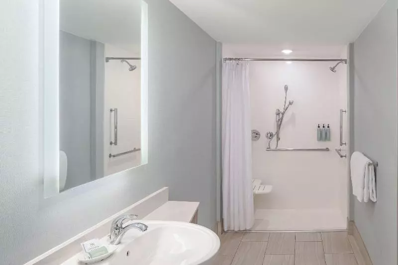 اتاق استاندارد با تخت بزرگ, Best Western Plus Spokane North