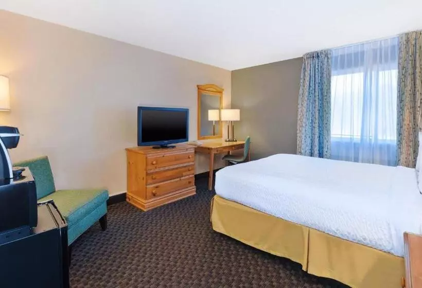 スタンダードルーム, Clarion Inn Seekonk   Providence