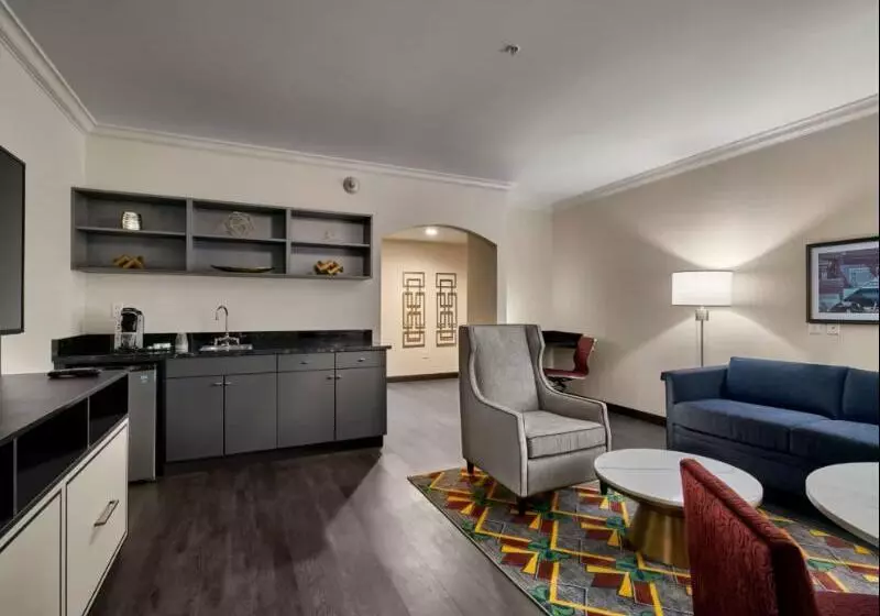 スイート, Indigo Cleveland Downtown, An Ihg