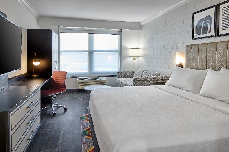 חדר סטנדרט, מיטת קינג, מותאם לאדם עם מוגבלויות, Indigo Cleveland Downtown, An Ihg