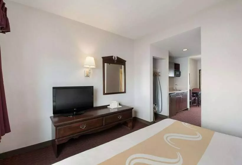 سوییت, Quality Inn Grand Suites Bellingham