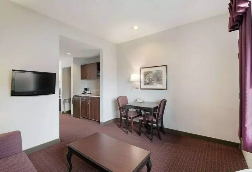 سوییت, Quality Inn Grand Suites Bellingham
