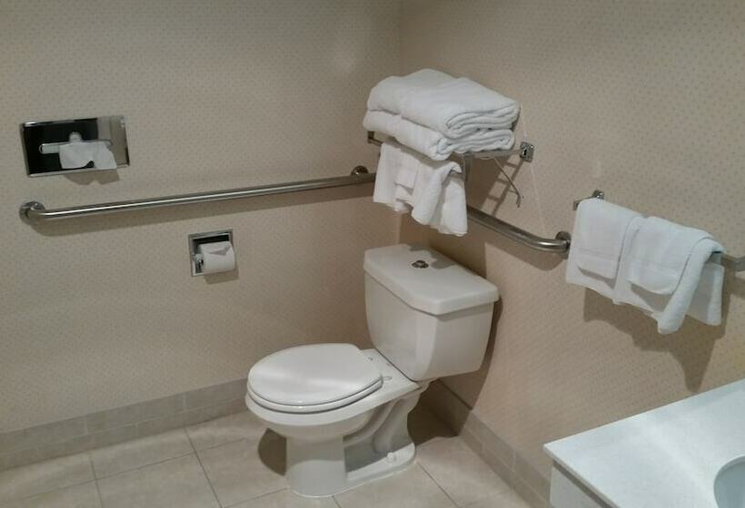 جناح, Quality Inn Grand Suites Bellingham