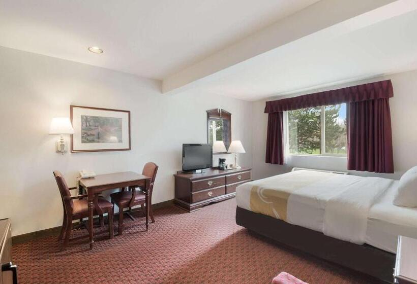 جناح لذوى الاحتياجات الخاصة, Quality Inn Grand Suites Bellingham