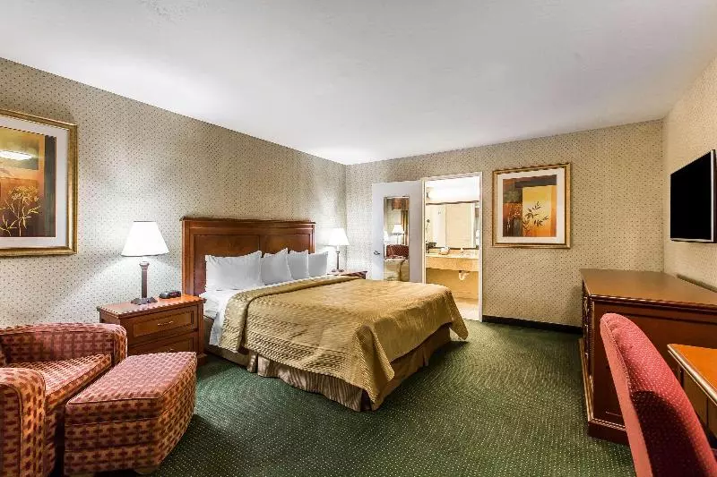 اتاق استاندارد با تخت بزرگ, Quality Inn Near China Lake Naval Station