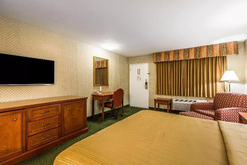 اتاق استاندارد با تخت بزرگ, Quality Inn Near China Lake Naval Station