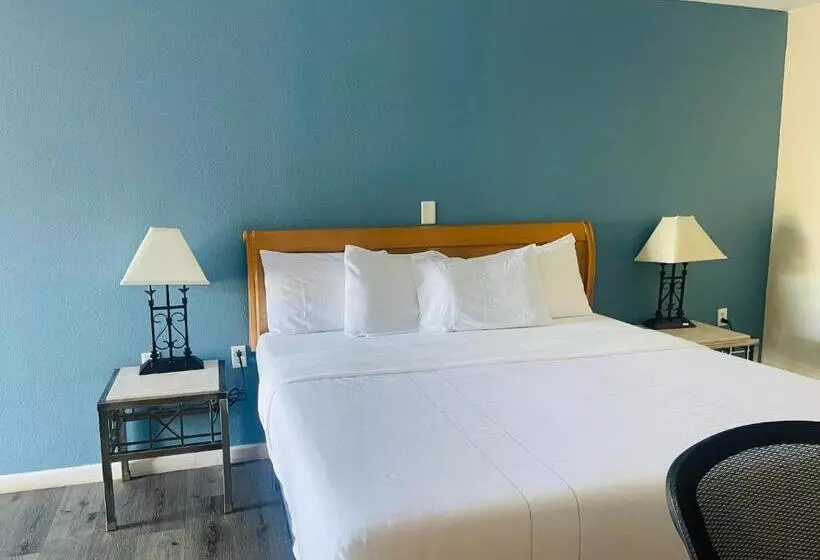キングサイズベッドのスタンダードルーム, Bourbon Capital Inn