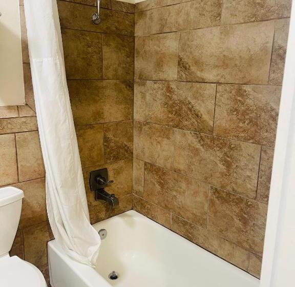 غرفة قياسية سرير كينج, Bourbon Capital Inn