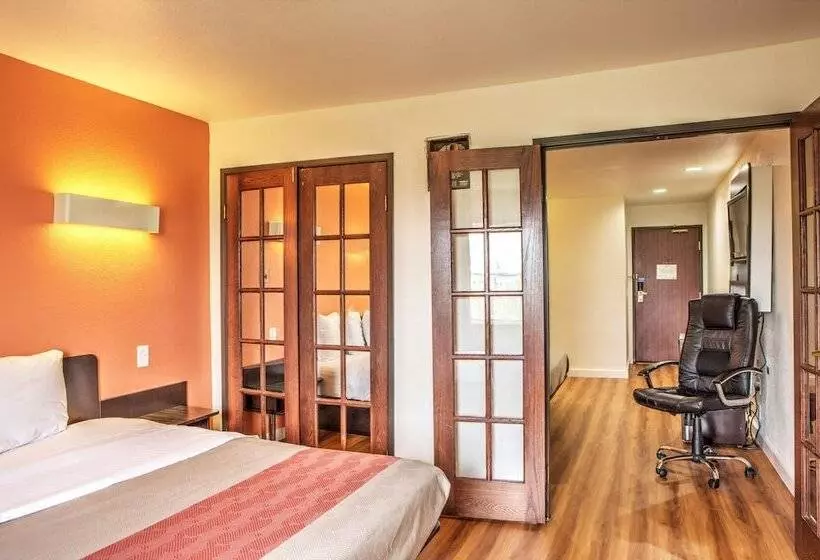 デラックススイート, Motel 6 Dallas, Tx  Northwest