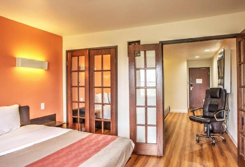 带大床的套房, Motel 6 Dallas, Tx  Northwest