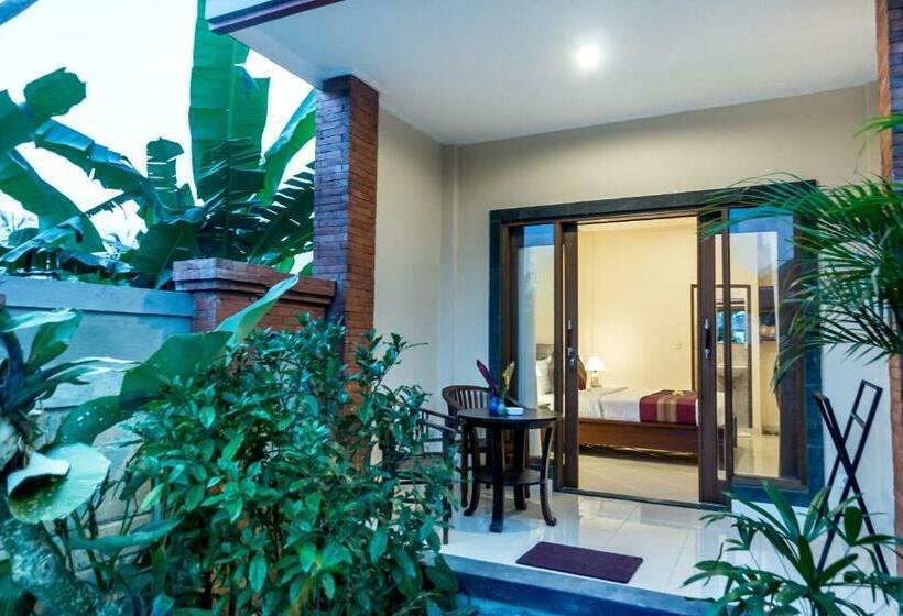 스탠다드 룸 풀장 전망, Umah Dangin Guest House